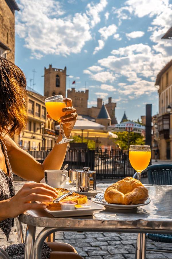 Hotel&Bar Ducay Olite Bagian luar foto