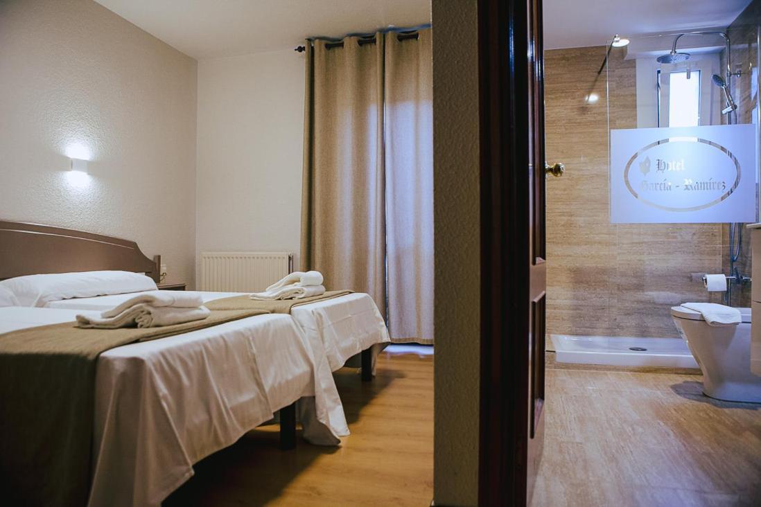 Hotel&Bar Ducay Olite Ruang foto