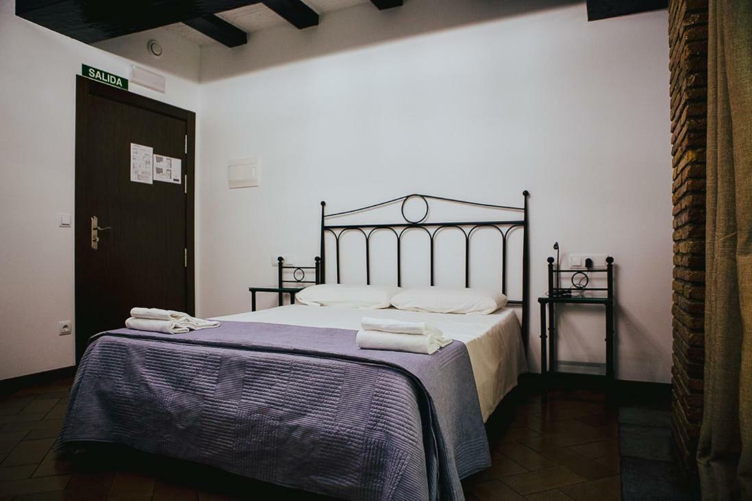 Hotel&Bar Ducay Olite Bagian luar foto