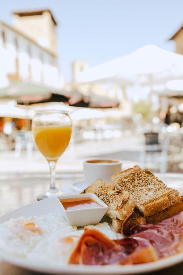 Hotel&Bar Ducay Olite Bagian luar foto