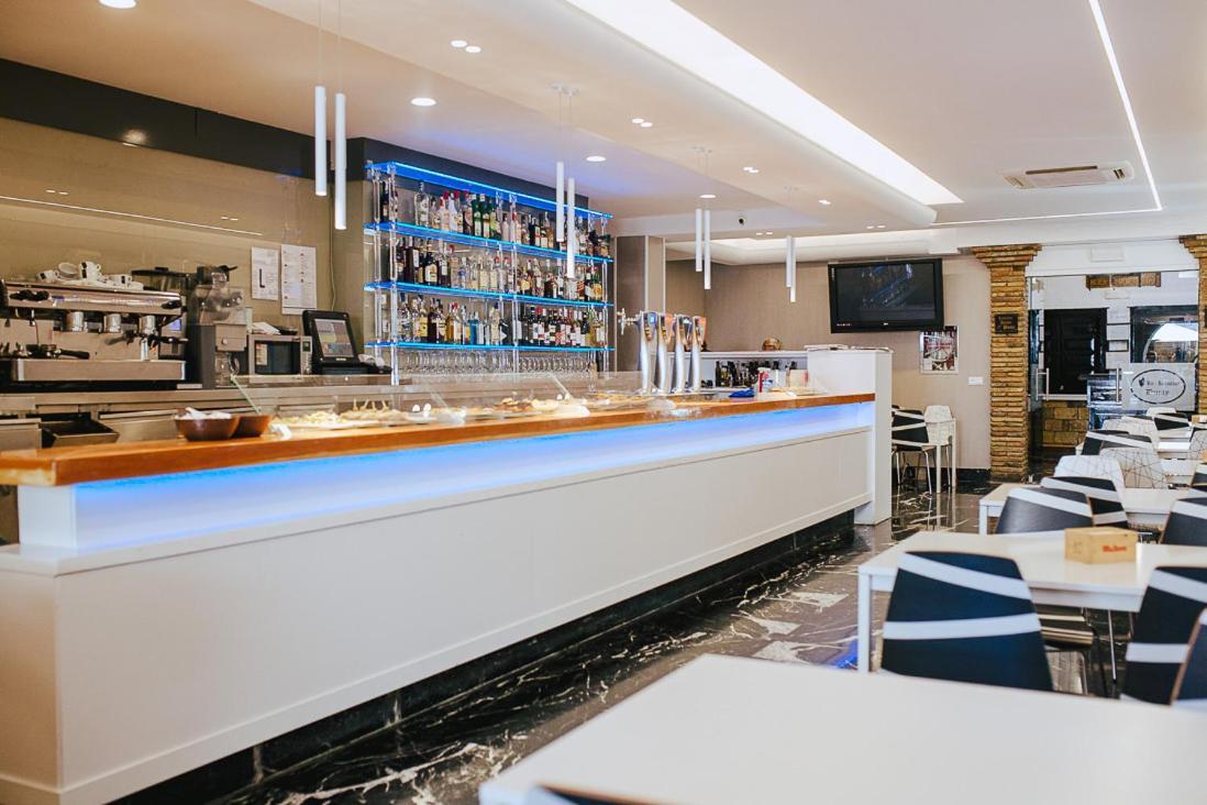 Hotel&Bar Ducay Olite Bagian luar foto
