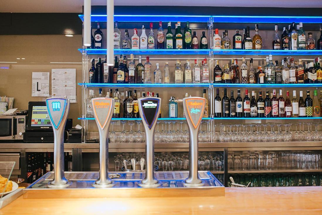 Hotel&Bar Ducay Olite Bagian luar foto