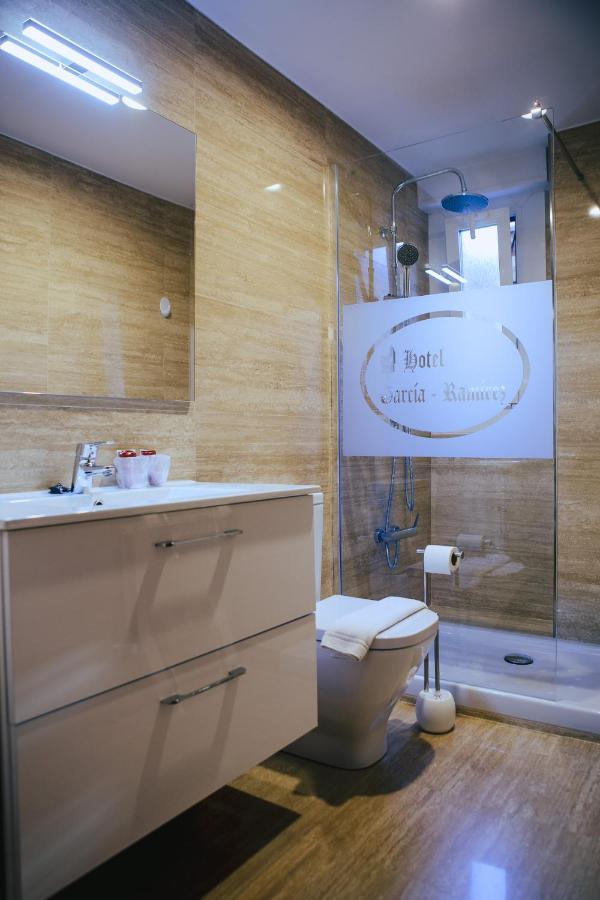Hotel&Bar Ducay Olite Bagian luar foto