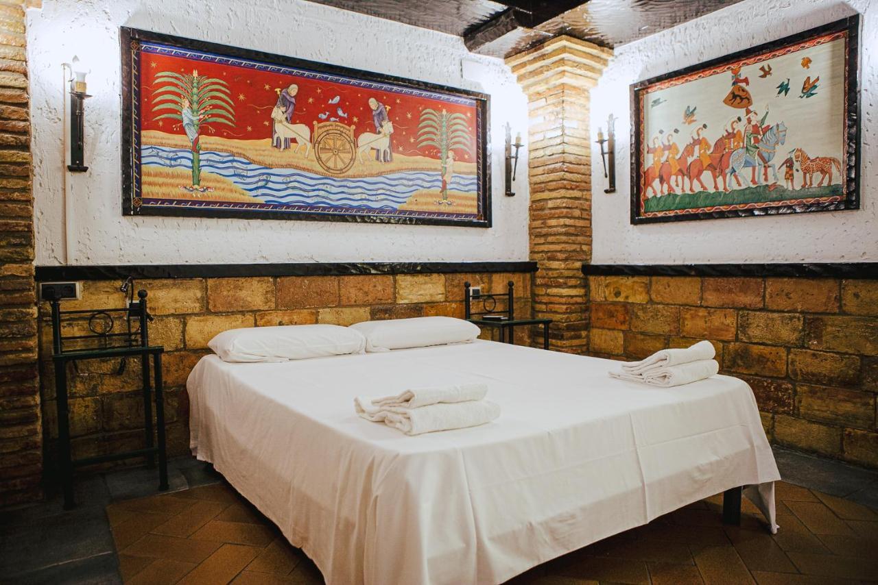 Hotel&Bar Ducay Olite Bagian luar foto